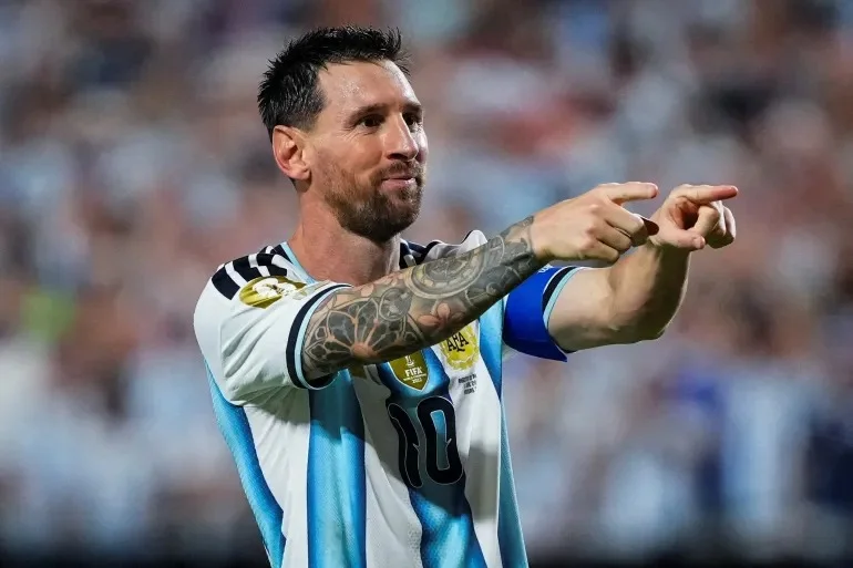 Argentina advances to the Round of 32 courtesy of Messi's Brace